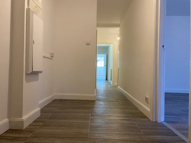 097T-West Kensington-2 Bedroom Flat, Garden - student accommodation in West Kensington - img_8