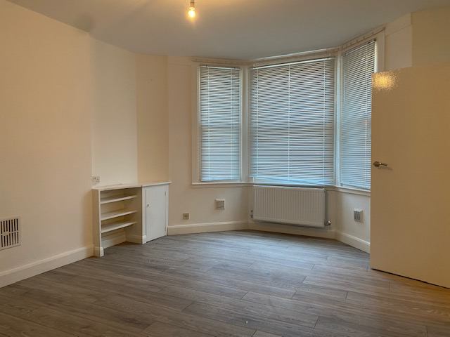 097T-West Kensington-2 Bedroom Flat, Garden - student accommodation in West Kensington - img_2