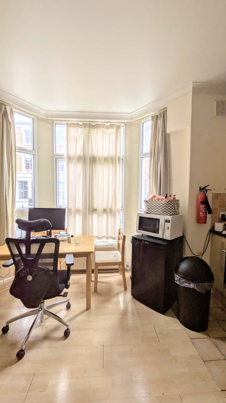 1 Bed Flat for couple / single occupancy - student accommodation in London N19 - img_7