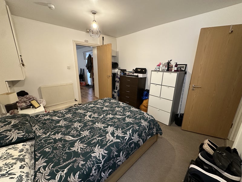 1 Bed Flat - W13 Ealing - student accommodation in West Ealing - img_1