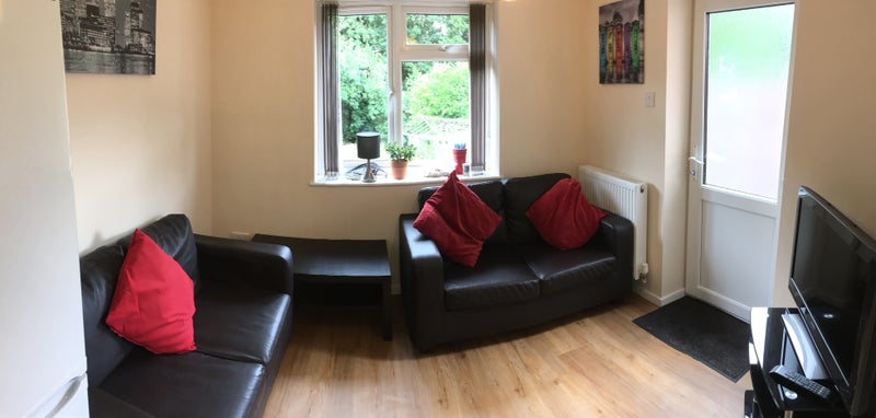 1 Bedroom for a Student Available 1st September - student accommodation in St John's - img_1