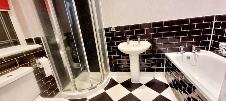 New Ensuite Room In Enfield To Let | To 03/09 student accommodation in Enfield - img_3
