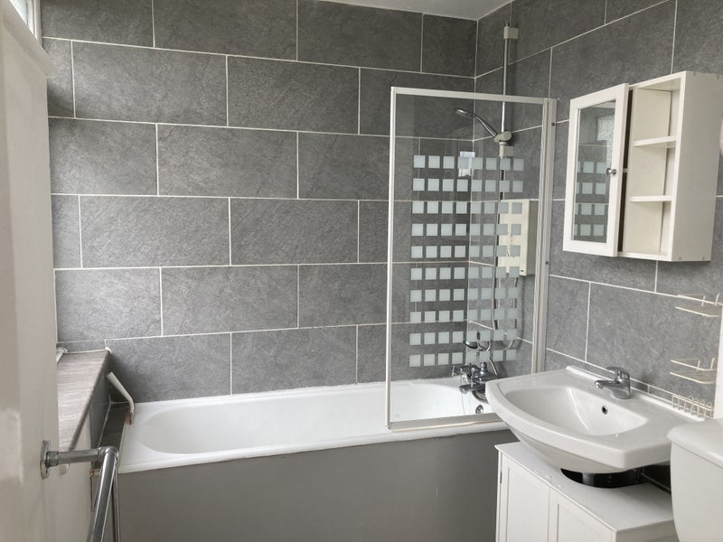 1 Comfortable double room, great location - student accommodation in Bedford - img_4