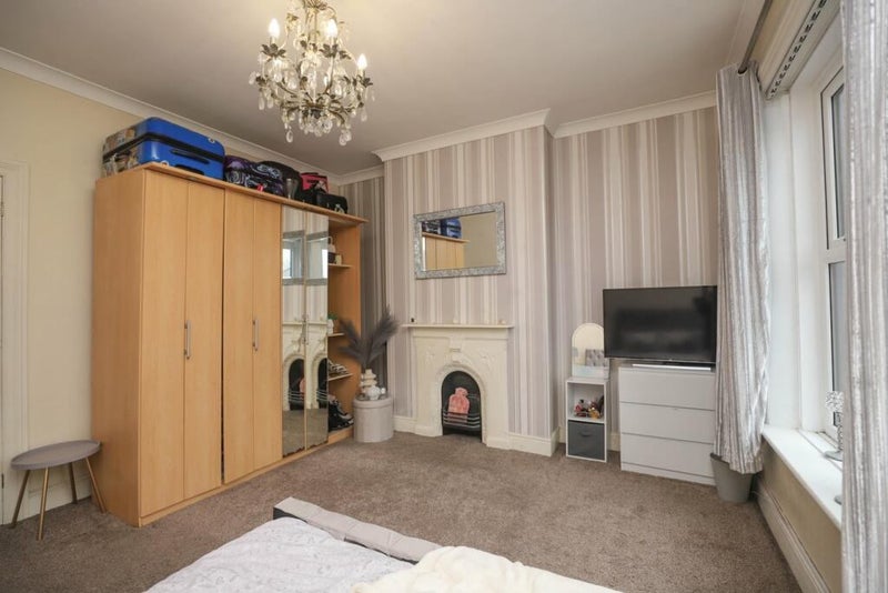 1 double room available soon - student accommodation in Carlisle