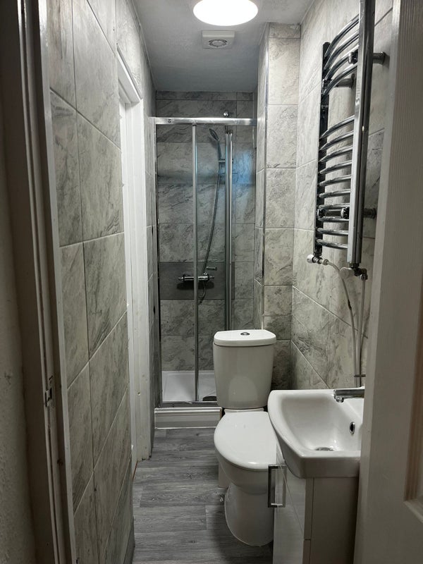 1 double room for rent - student accommodation in Weston Favell - img_8