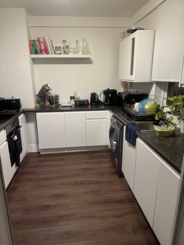 1 Double Room - student accommodation in Carmyle - img_4