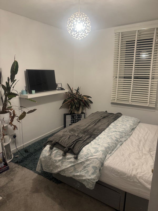 1 Double Room - student accommodation in Carmyle - img_2