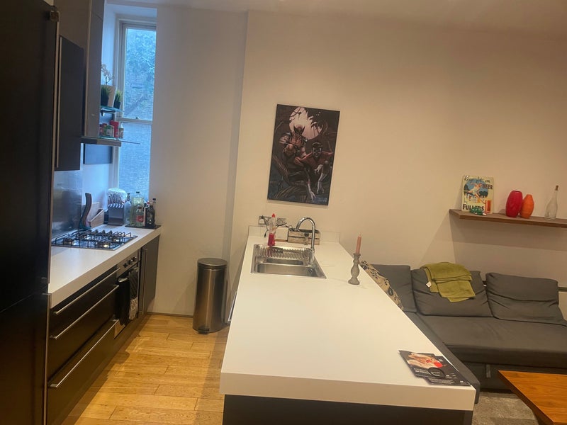 1 Medium Room, with double bed - student accommodation in Earl's Court - img_3