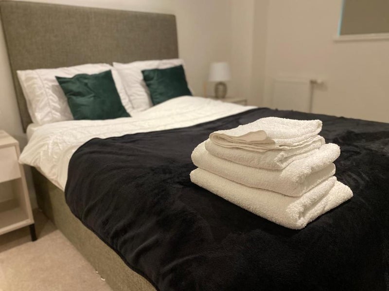 1 Private Room Only ---- Flat Share X 1 (Male) Per - student accommodation in Blackwall - img_1