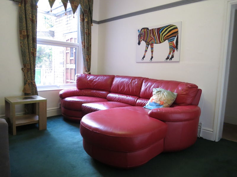 1 Room Avialable For Student - student accommodation in West Bridgford - img_1