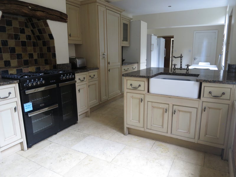 1 Room Avialable For Student - student accommodation in West Bridgford - img_3