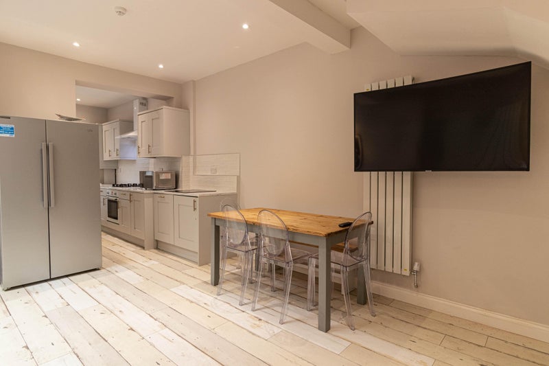 1 Rooms Left In 7 Bed Student House - student accommodation in Liverpool - img_1
