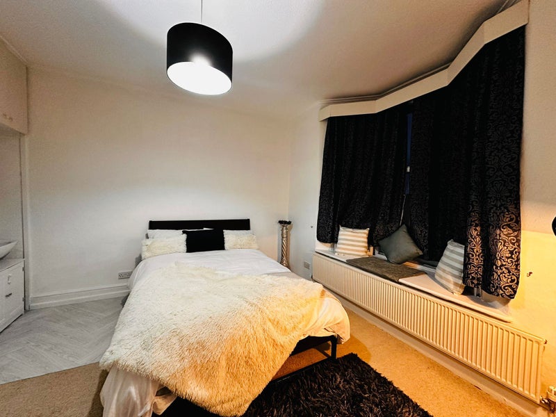  1 stylish room in gorgeous home   - student accommodation in Edgbaston - img_8