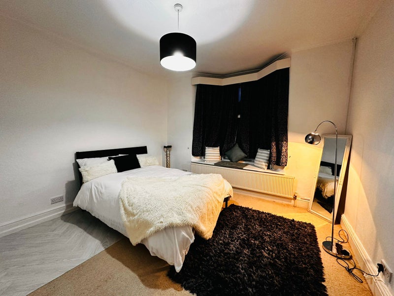  1 stylish room in gorgeous home   - student accommodation in Edgbaston - img_9