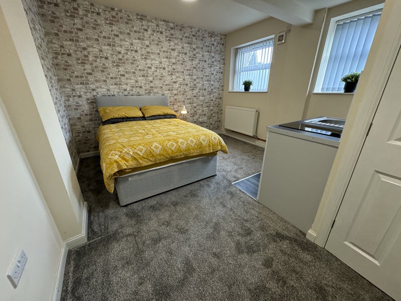 11 Bedroom House / Studio Apartments ST2 - student accommodation in Stoke-On-Trent - img_8