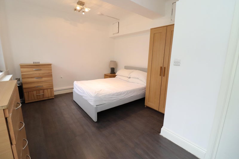 2 Amazing Ensuite Rooms In The Same Flat - student accommodation in Swiss Cottage - img_3