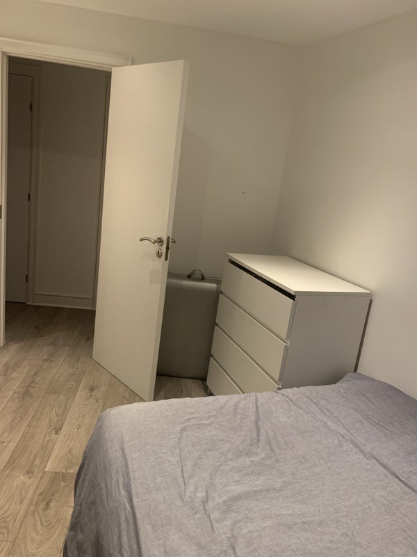 2 bed flat in Canary Wharf with pool! - student accommodation in Canary Wharf - img_2