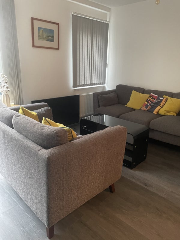 2 Bed flat with 1 en-suite 1 shower wc - student accommodation in Edinburgh