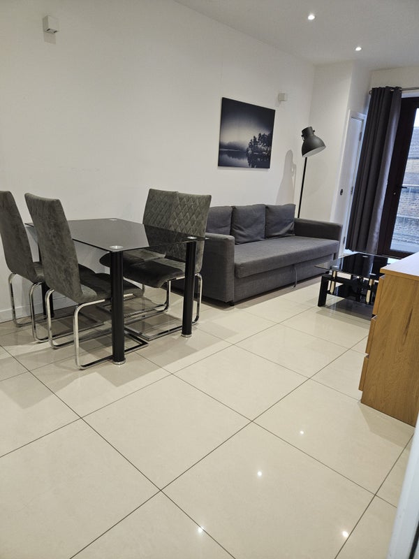 2 Bed Flat with  2Bthrooms in Great location - student accommodation in Old Street - img_3