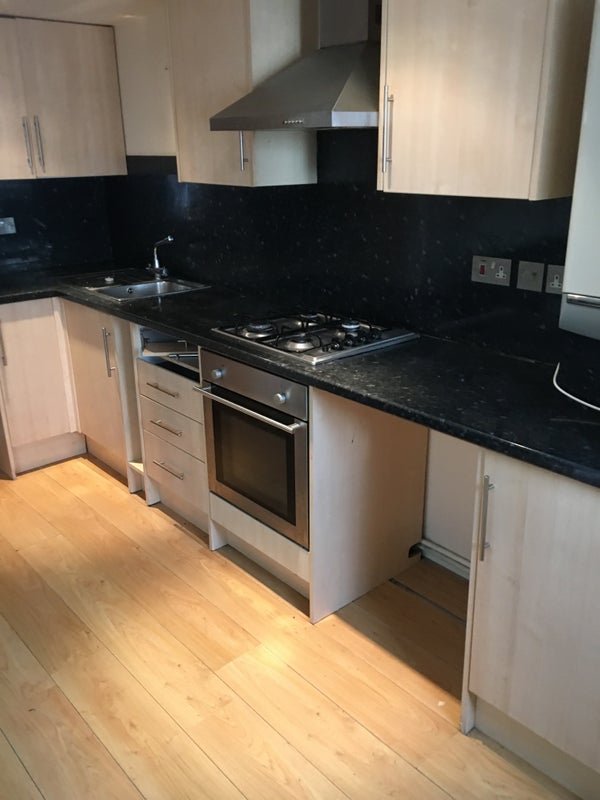2 bedroom deluxe apartment ensuite rooms - student accommodation in Shifnal - img_1
