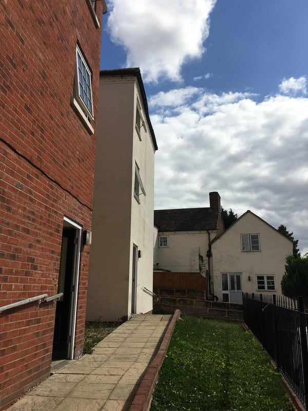 2 bedroom deluxe apartment ensuite rooms - student accommodation in Shifnal - img_2