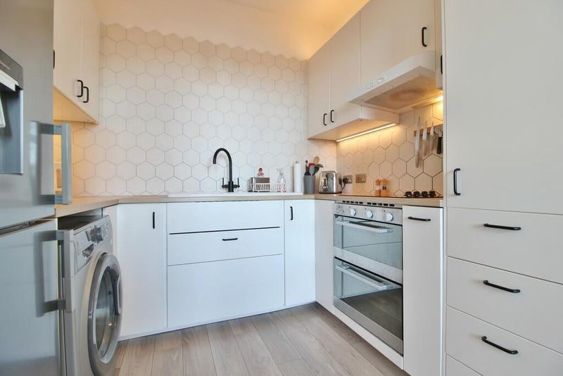 2 Bedroom Duplex Flat in Southsea w/car parking - student accommodation in Southsea - img_7