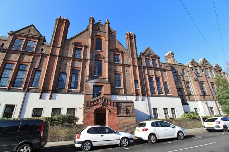 2 Bedroom Duplex Flat in Southsea w/car parking - student accommodation in Southsea - img_8