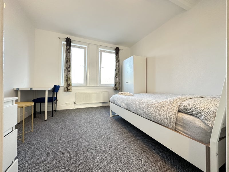 2 bedroom flat with bus links to universities - student accommodation in Edinburgh - img_2