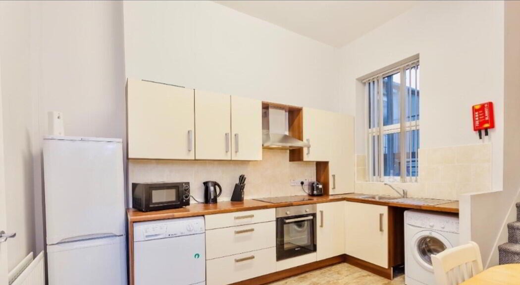 2 Bedroom Property , BT15 - student accommodation in  - img_4
