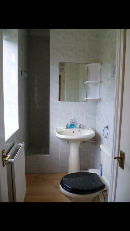 2 Double Bedrooms and 1 Single in a Househare - student accommodation in Bournemouth - img_7