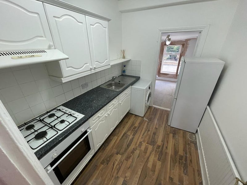 2 Double Rooms For Singles In Leyton - student accommodation in Leyton - img_4
