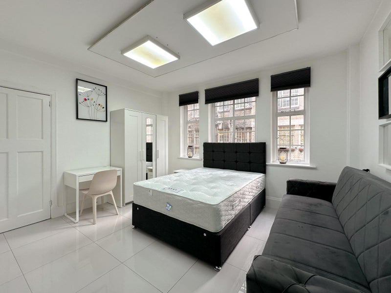 2 Double Rooms To Rent In Kensigton!!! - student accommodation in Brook Green - img_8