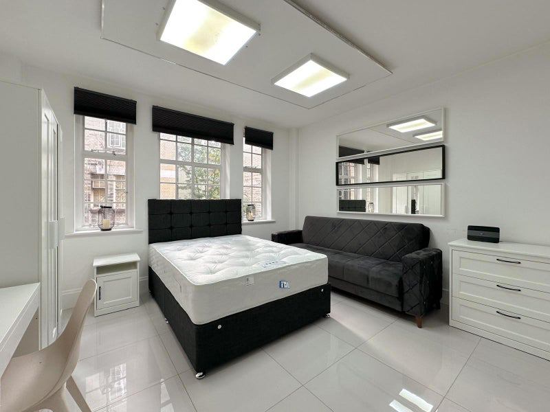 2 Double Rooms To Rent In Kensigton!!! - student accommodation in Brook Green - img_1
