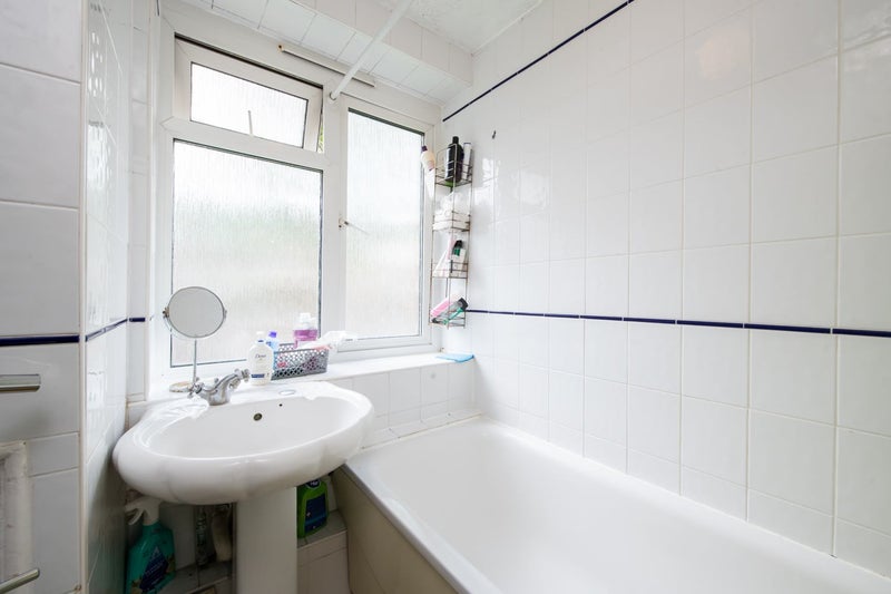 2 Bedroom, 2 Bathroom Flat in North Kensington student accommodation in Notting Hill - img_1