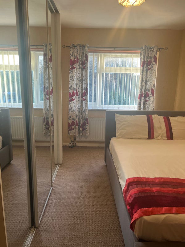 2 Nicely furnished Double room available - student accommodation in Middlesbrough - img_3