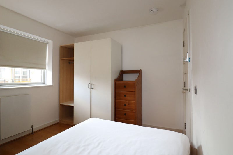 2 Rooms Available In 3 Bed Flat In North Greenwich - student accommodation in North Greenwich - img_6