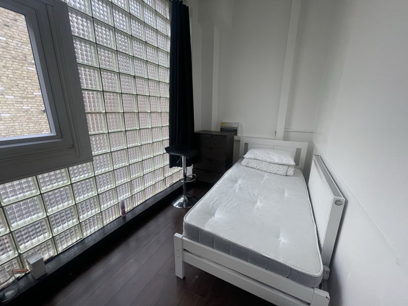 2 Rooms w/ Lounge in Old Street - from £208pw - student accommodation in Old Street - img_1