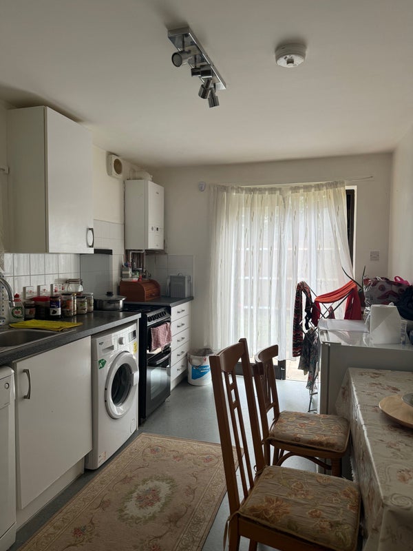 Two rooms available Hackney Houseshare! student accommodation in Dalston - img_1