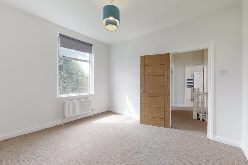 2/3 bed apartment with Garden N2 - student accommodation in East Finchley - img_7