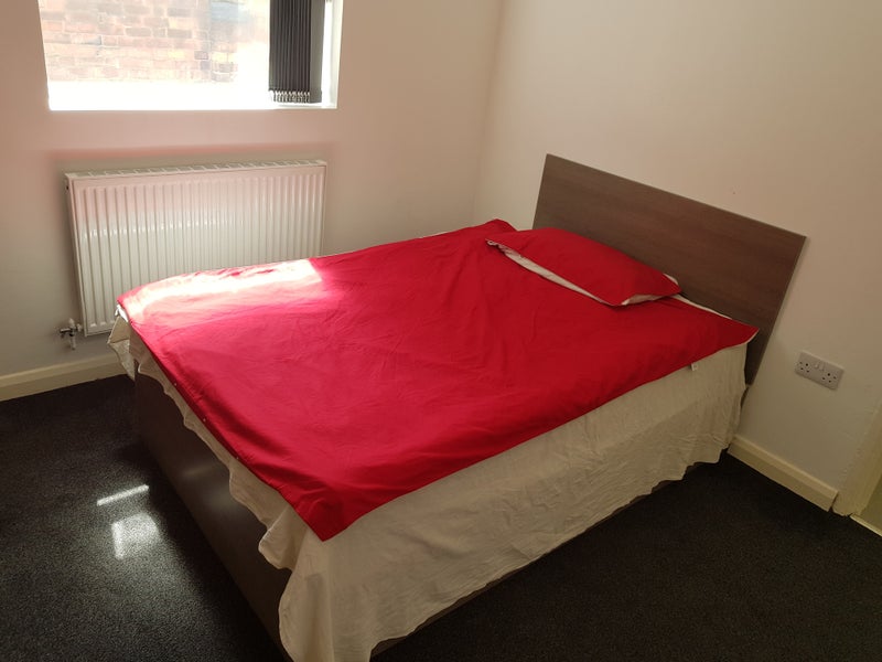2-Bed Flat Victoria Park Road Near Leicester Uni - student accommodation in Leicester - img_2