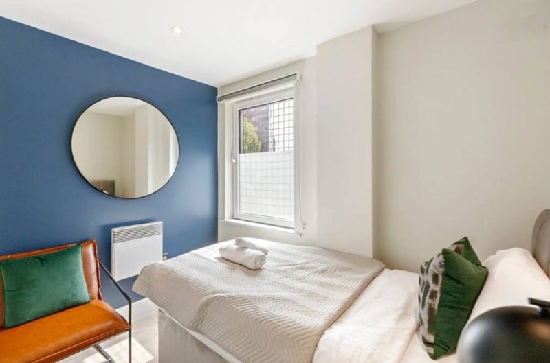 2BR Gem for 4 - student accommodation in London SE1 - img_2