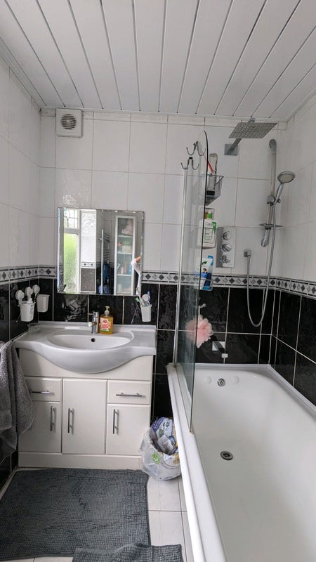 2nd floor furnished double room. - student accommodation in Whitton - img_2