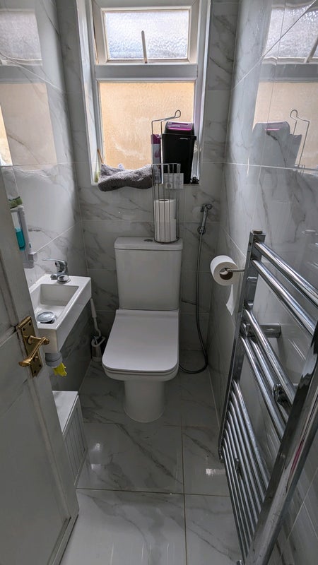 2nd floor furnished double room. - student accommodation in Whitton - img_3
