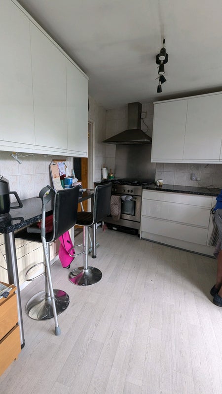 2nd floor furnished double room. - student accommodation in Whitton - img_4