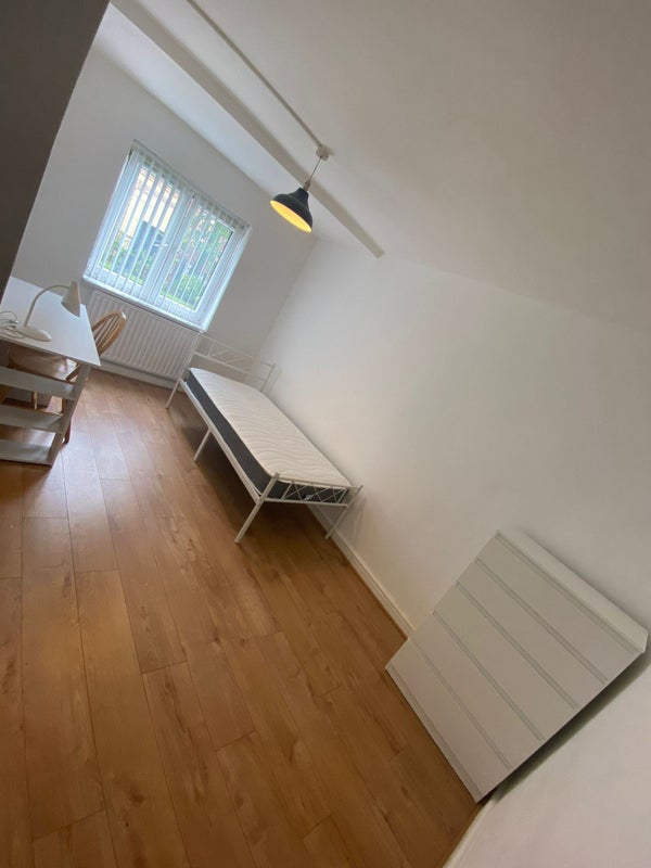 3 bed house recently developed available NOW!! - student accommodation in Manchester City Centre - img_2