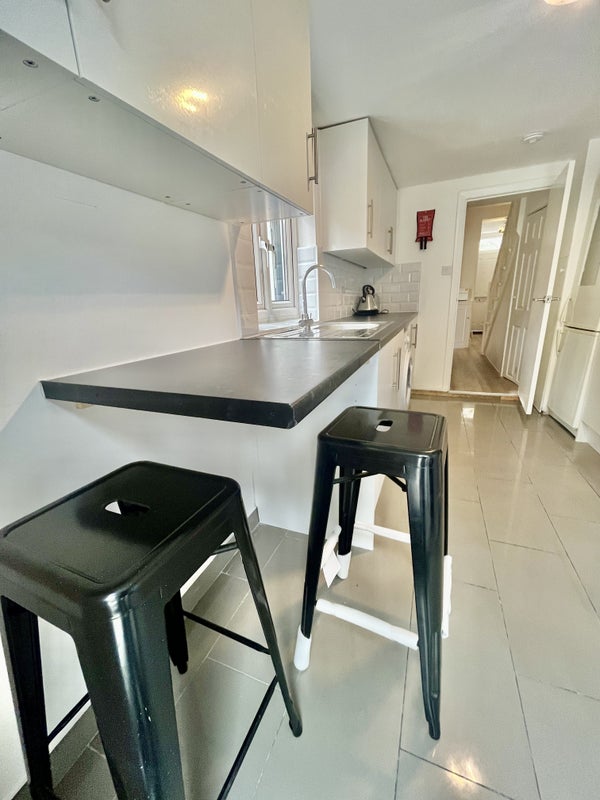 3 Bedrooms Available In Tooting - student accommodation in Tooting - img_14
