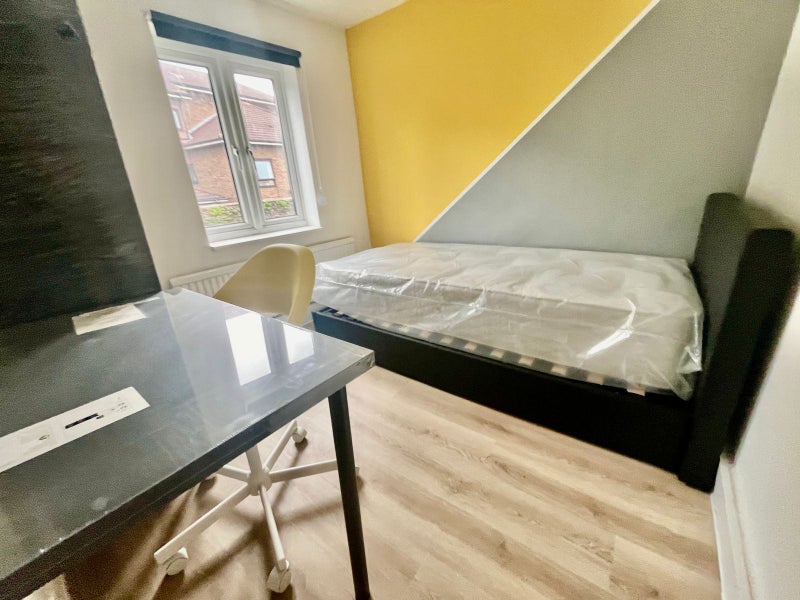 3 Bedrooms Available In Tooting - student accommodation in Tooting - img_9