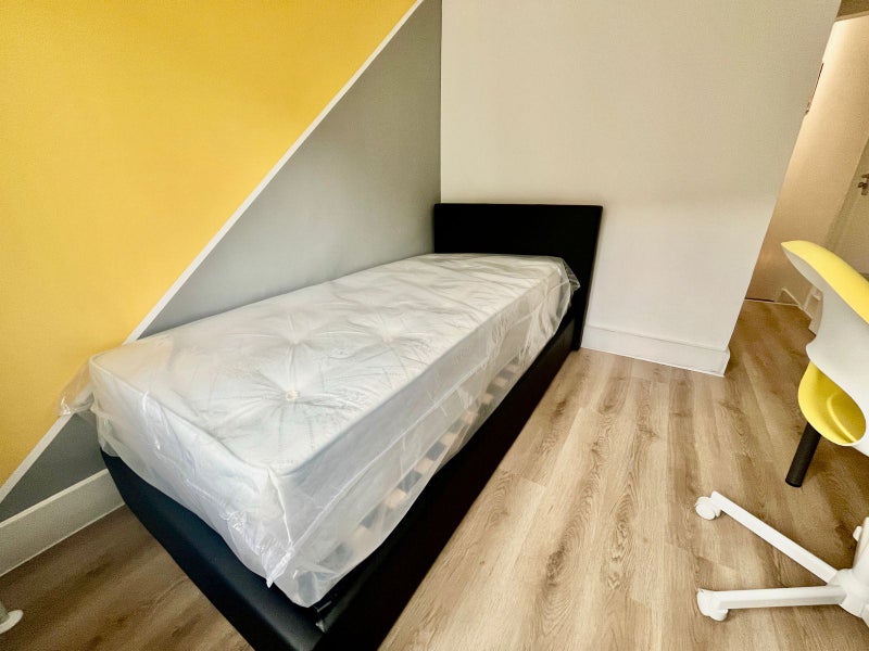 3 Bedrooms Available In Tooting - student accommodation in Tooting - img_7