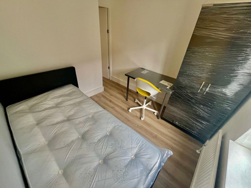 3 Bedrooms Available In Tooting - student accommodation in Tooting - img_10