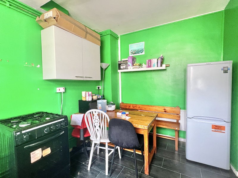 3 Double Bedrooms Flat Massionet- Liverpool Street - student accommodation in Liverpool Street - img_12